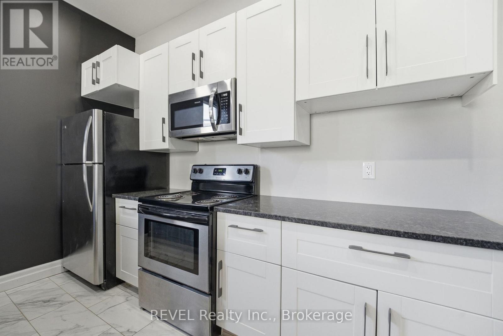 7 - 18 Clairmont Street, Thorold (Thorold Downtown), ON