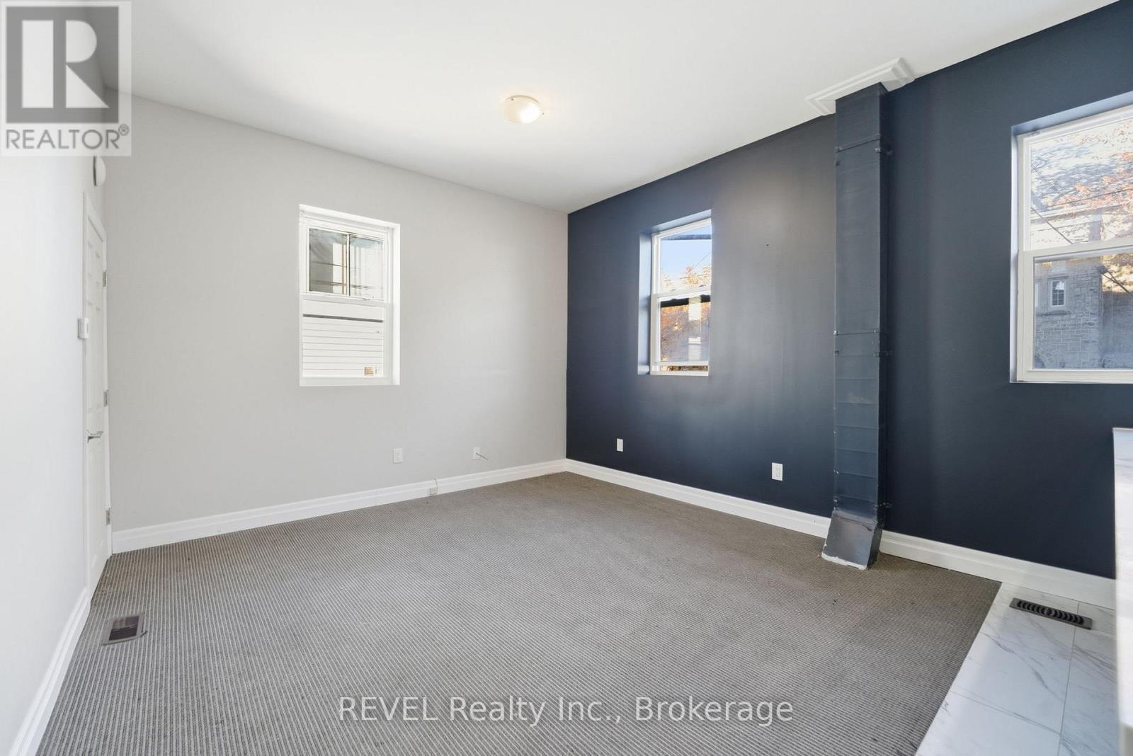 7 - 18 Clairmont Street, Thorold (Thorold Downtown), ON