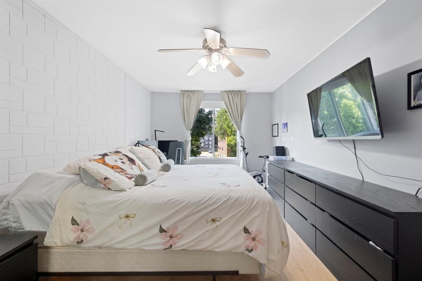 Chambre à coucher principale - 302-1905 Boul. Du Tricentenaire, Montréal (Rivière-Des-Prairies/Pointe-Aux-Trembles), QC - Indoor Photo Showing Bedroom