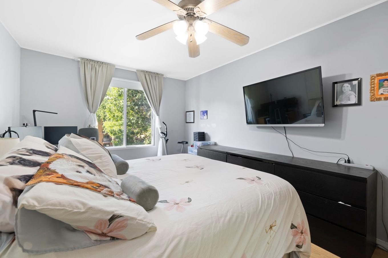 Chambre à coucher principale - 302-1905 Boul. Du Tricentenaire, Montréal (Rivière-Des-Prairies/Pointe-Aux-Trembles), QC - Indoor Photo Showing Bedroom