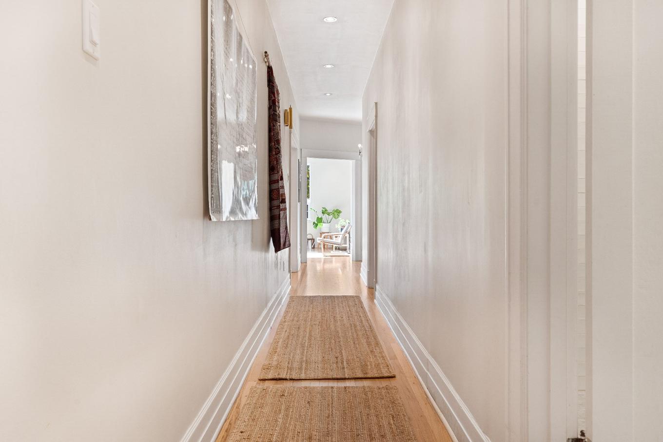 Hall d'entrée/Vestibule - 4379 Av. Coolbrook, Montréal (Côte-Des-Neiges/Notre-Dame-De-Grâce), QC - Indoor Photo Showing Other Room