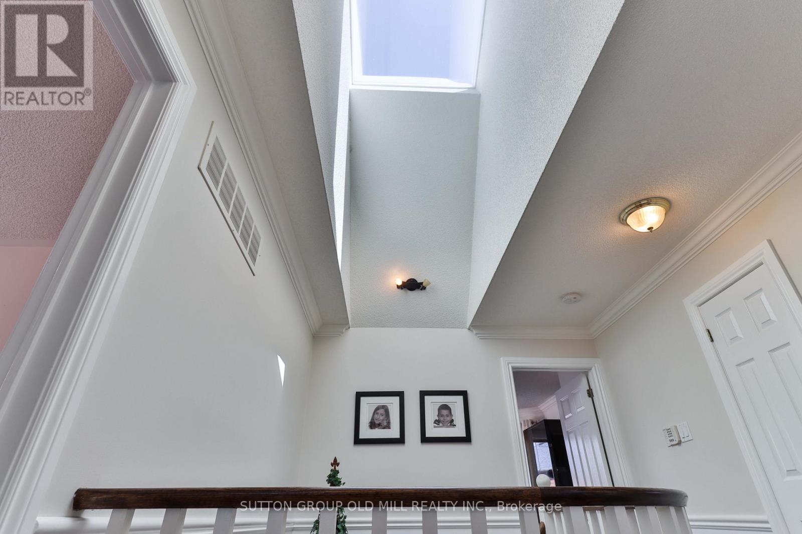 6835 Forest Park Drive, Mississauga, ON - Indoor Photo Showing Other Room