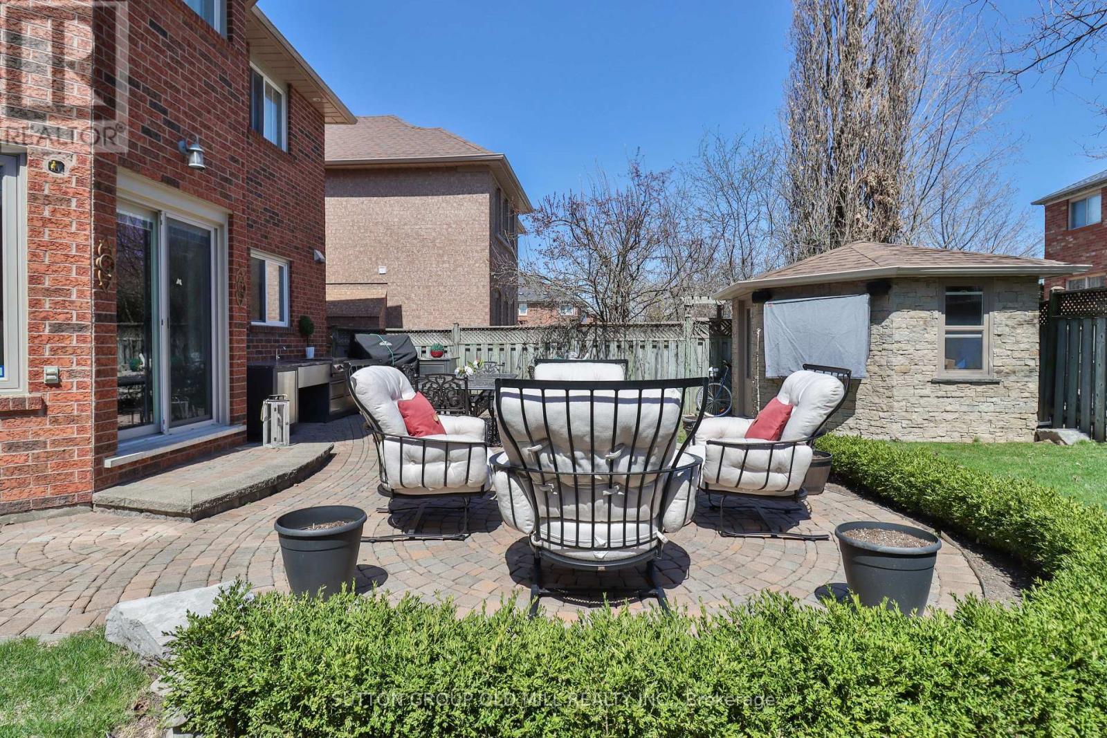 6835 Forest Park Drive, Mississauga, ON - Outdoor With Exterior