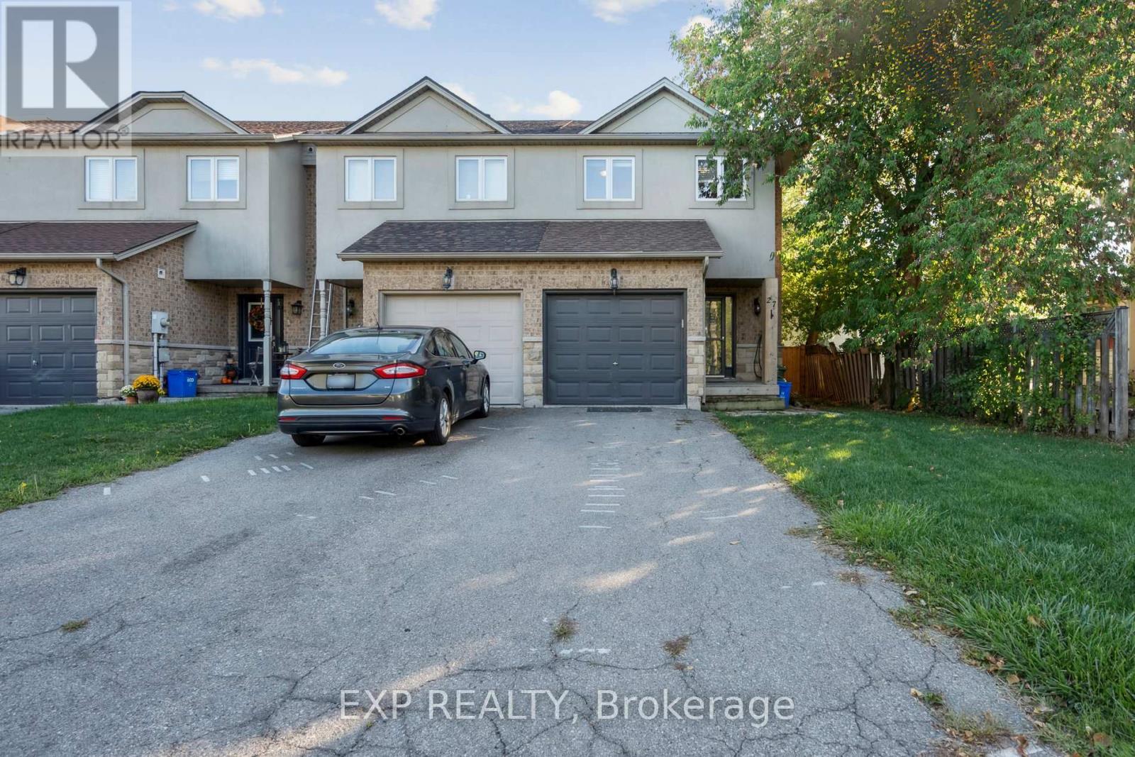 27 Pettit Street, Hamilton, ON - Outdoor With Facade