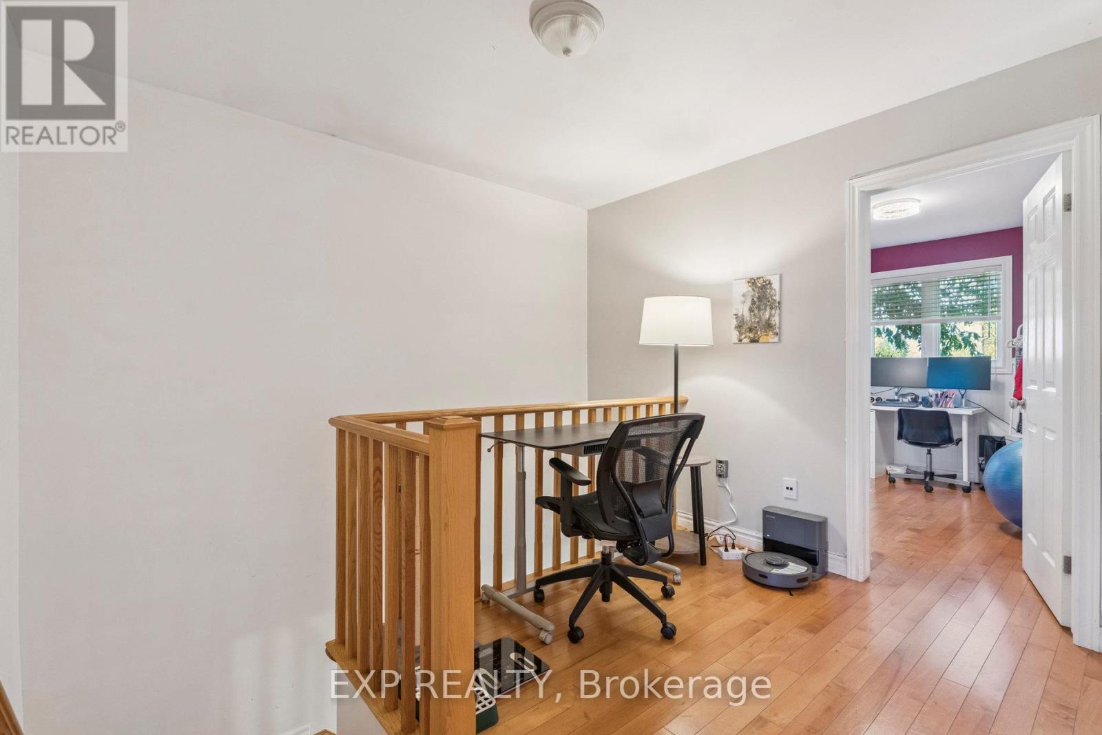 27 Pettit Street, Hamilton, ON - Indoor