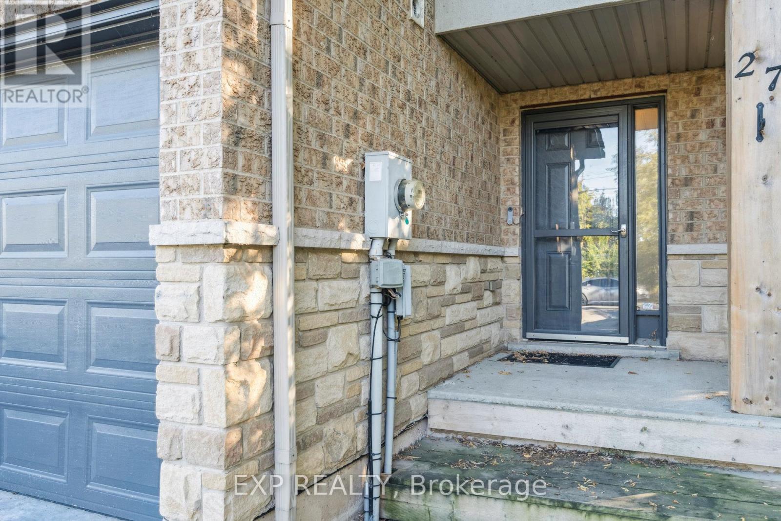 27 Pettit Street, Hamilton, ON - Outdoor