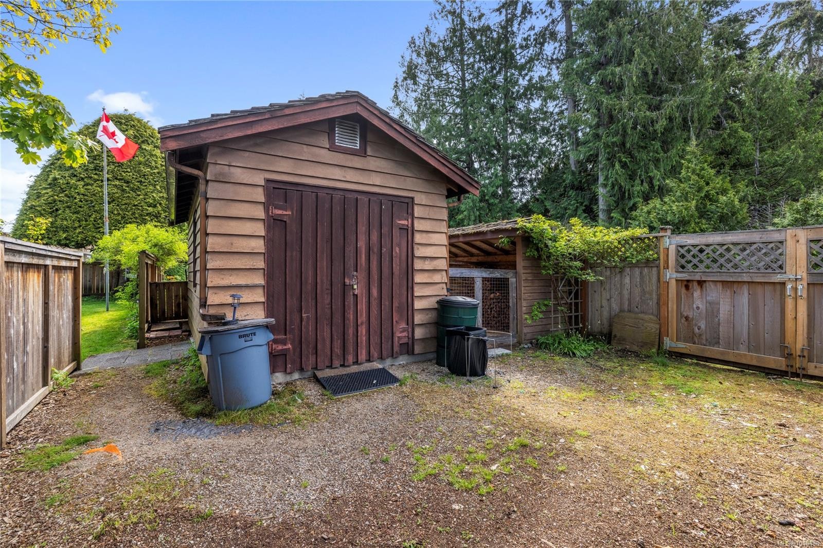 496 Crescent Rd West, Qualicum Beach, BC