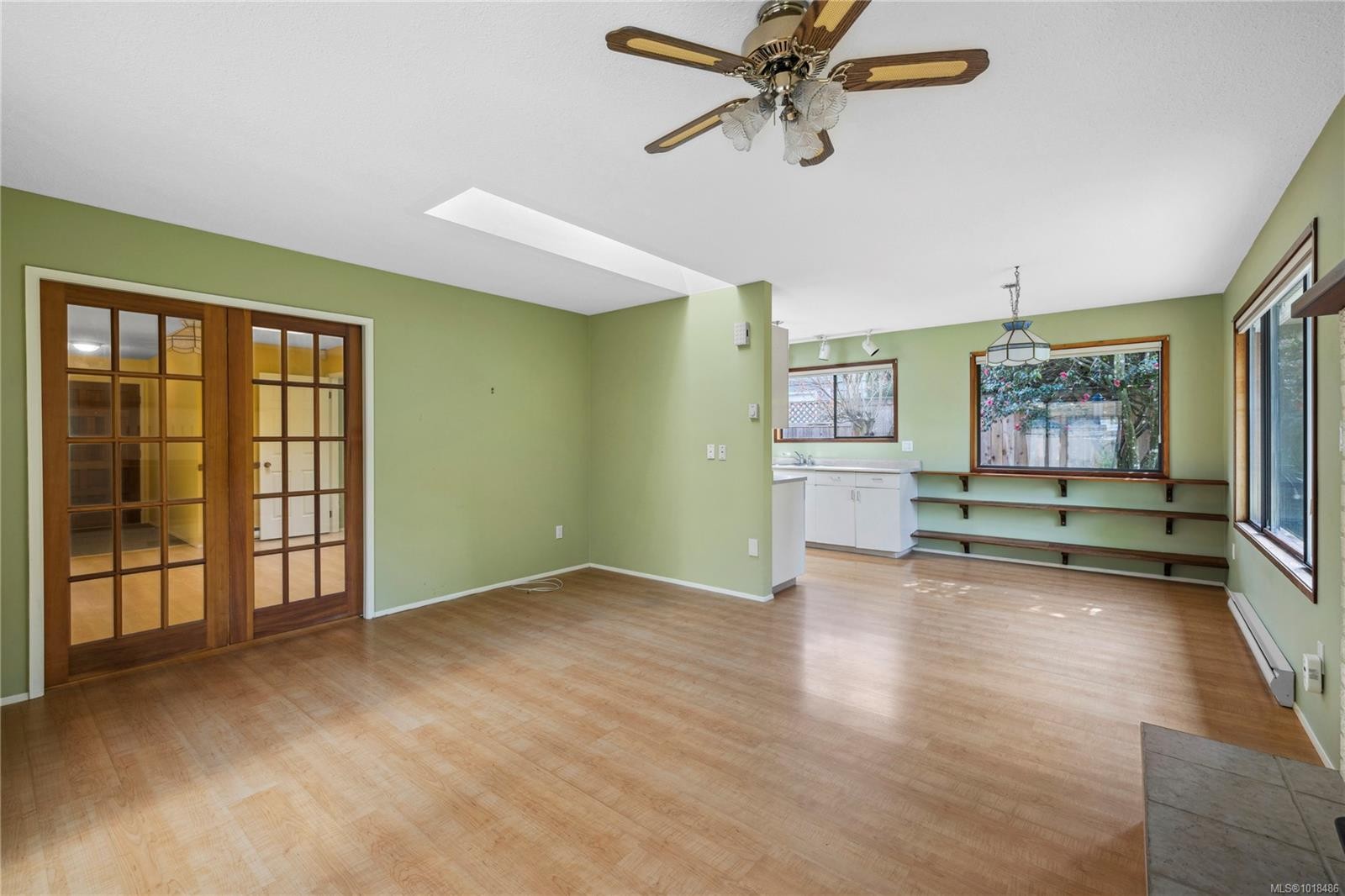 496 Crescent Rd West, Qualicum Beach, BC