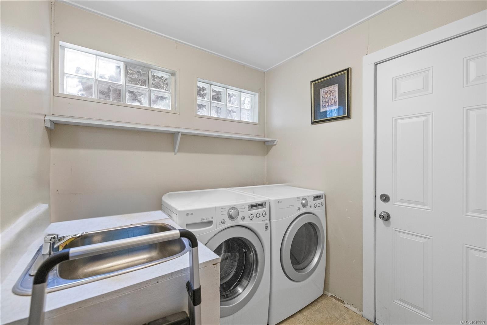 639 Kennedy St, Nanaimo, BC - Indoor Photo Showing Laundry Room