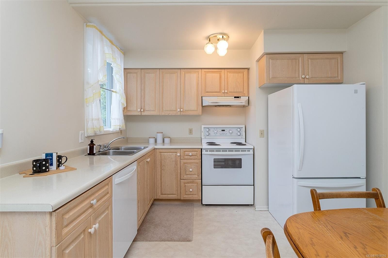 2321 Shakespeare St, Victoria, BC