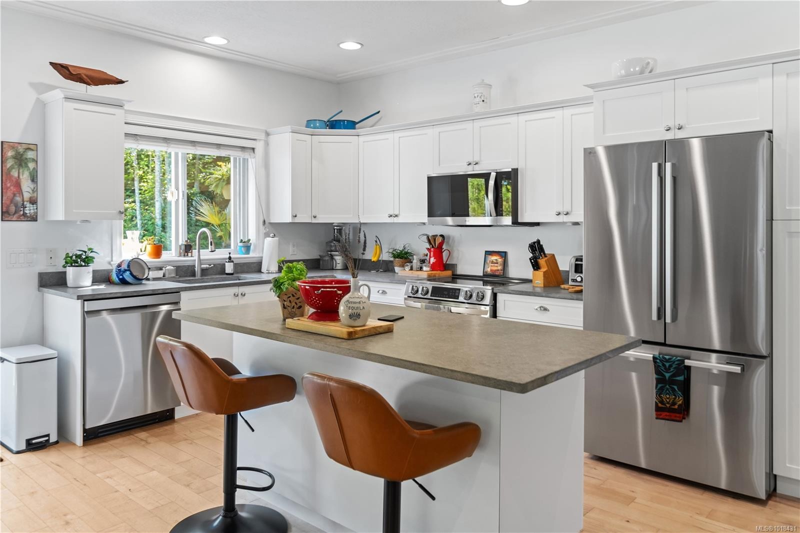 2877 Patricia Marie Pl, Sooke, BC