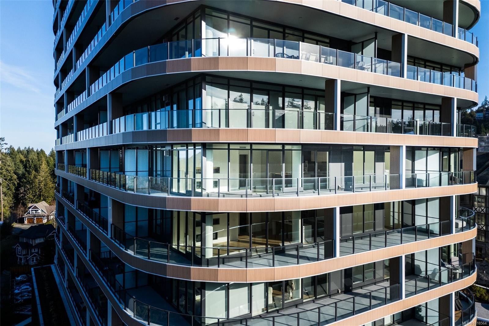 1118-2000 Hannington Rd, Langford, BC - Outdoor