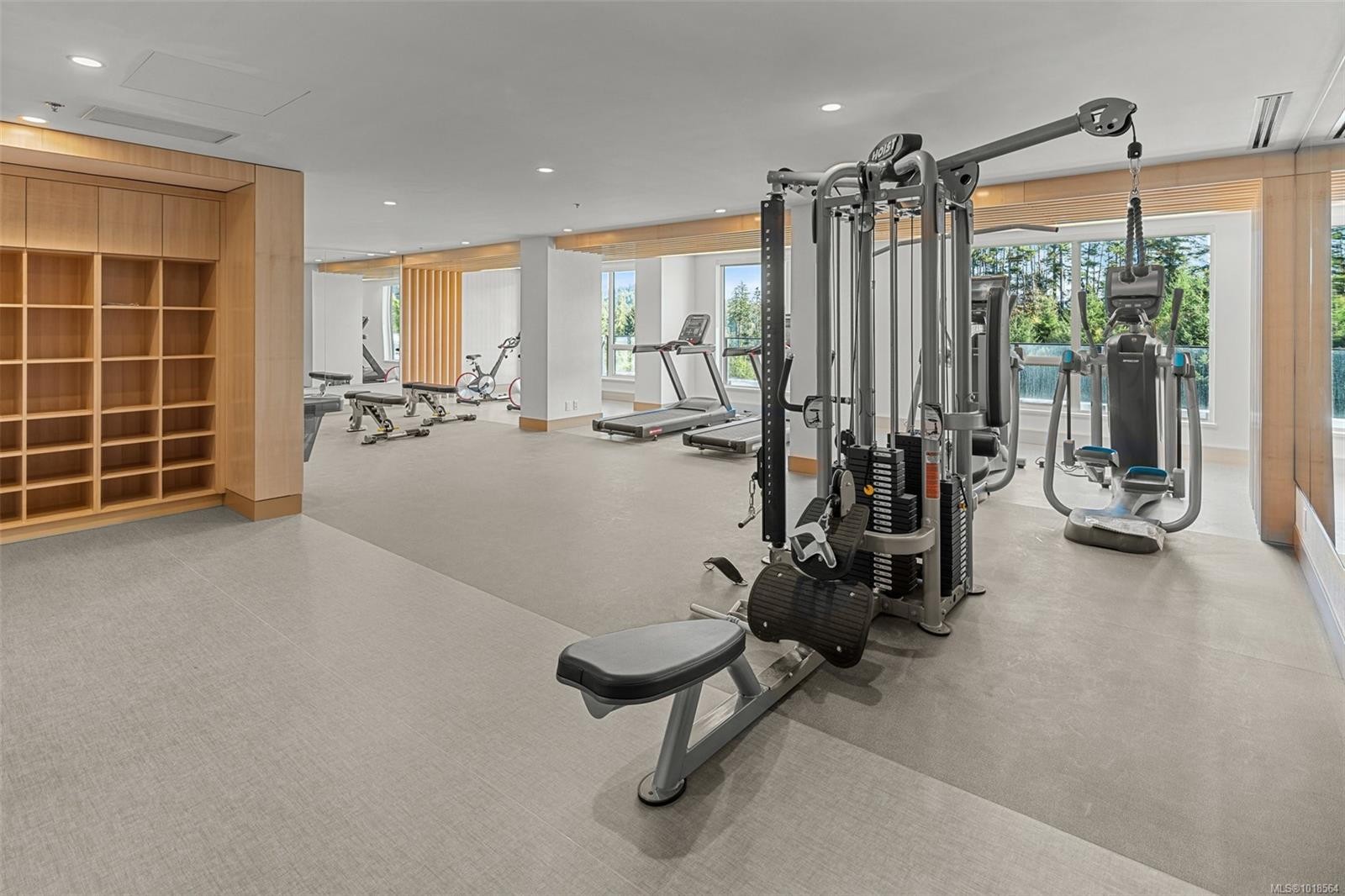 1118-2000 Hannington Rd, Langford, BC - Indoor Photo Showing Gym Room
