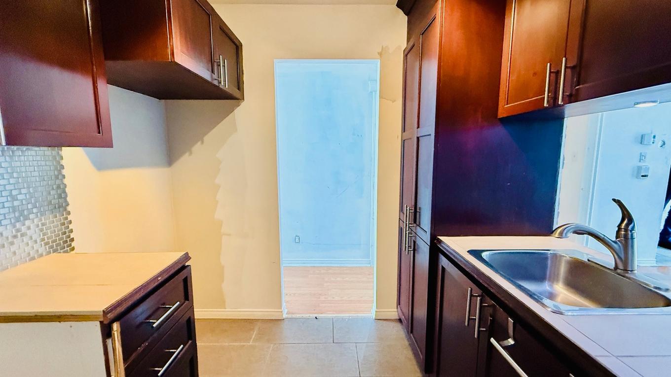 Cuisine - 103-5373 Rue Du Bocage, Terrebonne (La Plaine), QC - Indoor Photo Showing Kitchen