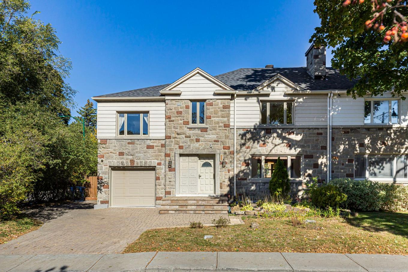 Frontage - 575 Ch. Rockland, Mont-Royal, QC - Outdoor With Facade