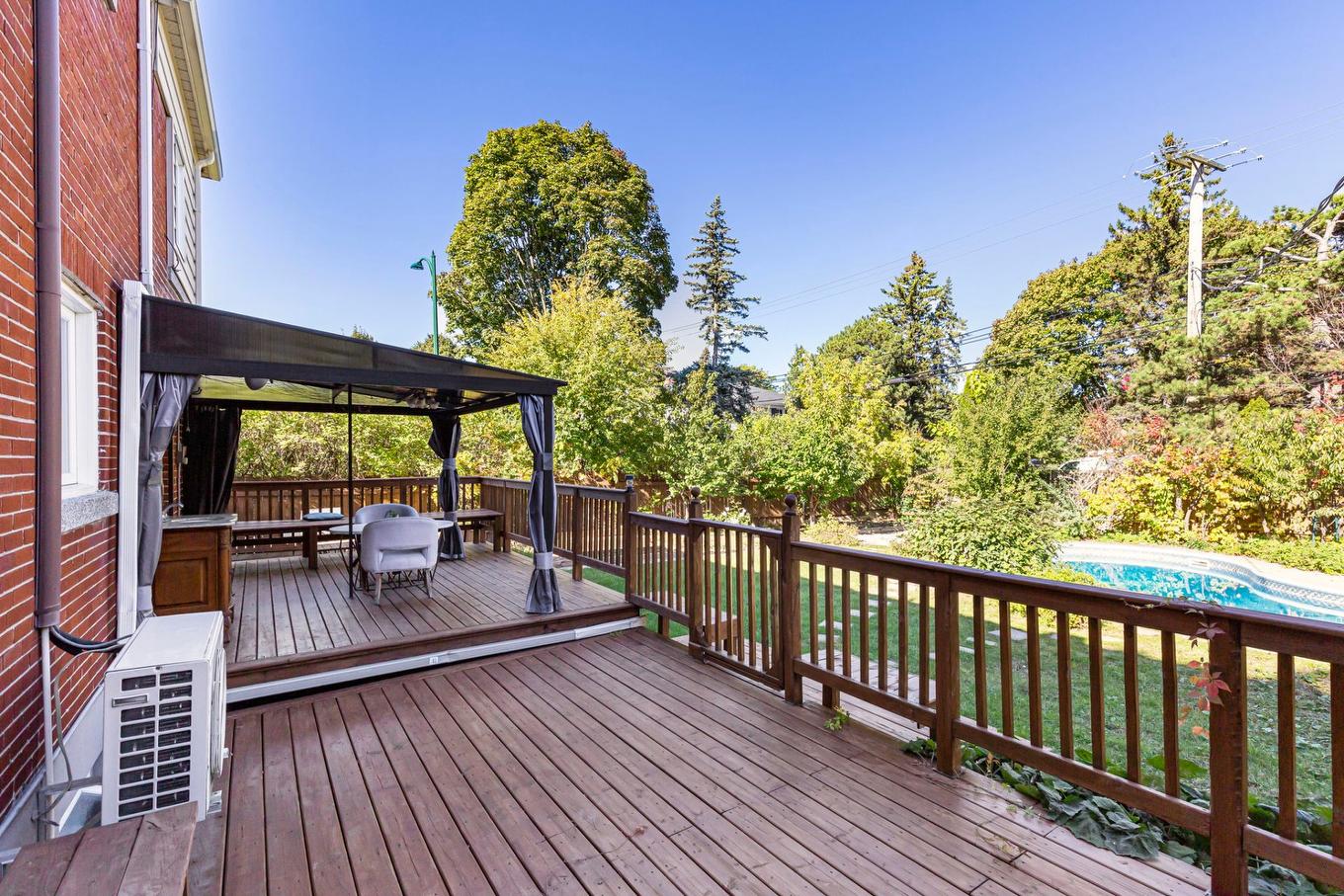 Patio - 575 Ch. Rockland, Mont-Royal, QC - Outdoor With Exterior