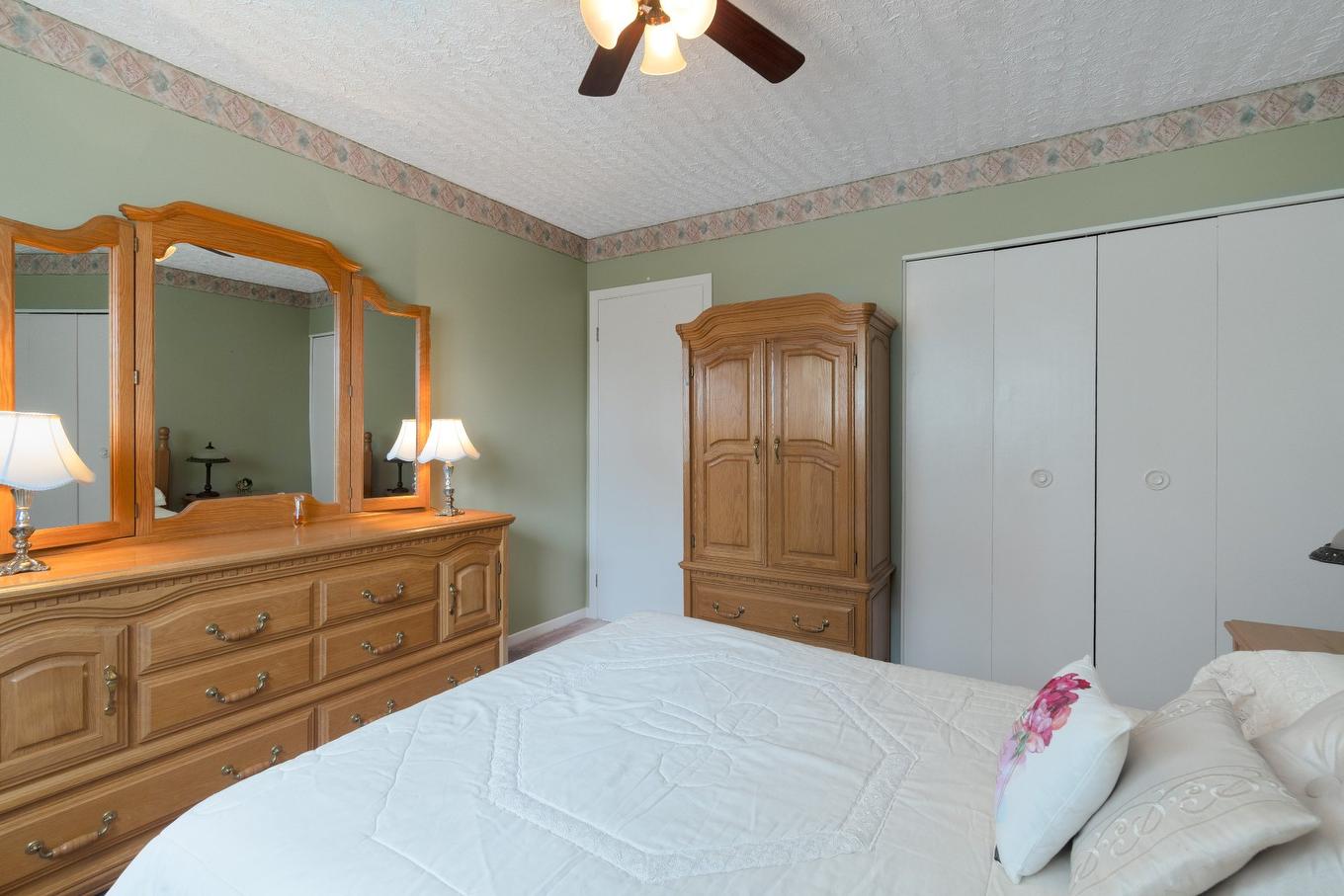 Chambre à coucher - 1155 Rue Langevin, Sherbrooke (Fleurimont), QC - Indoor Photo Showing Bedroom