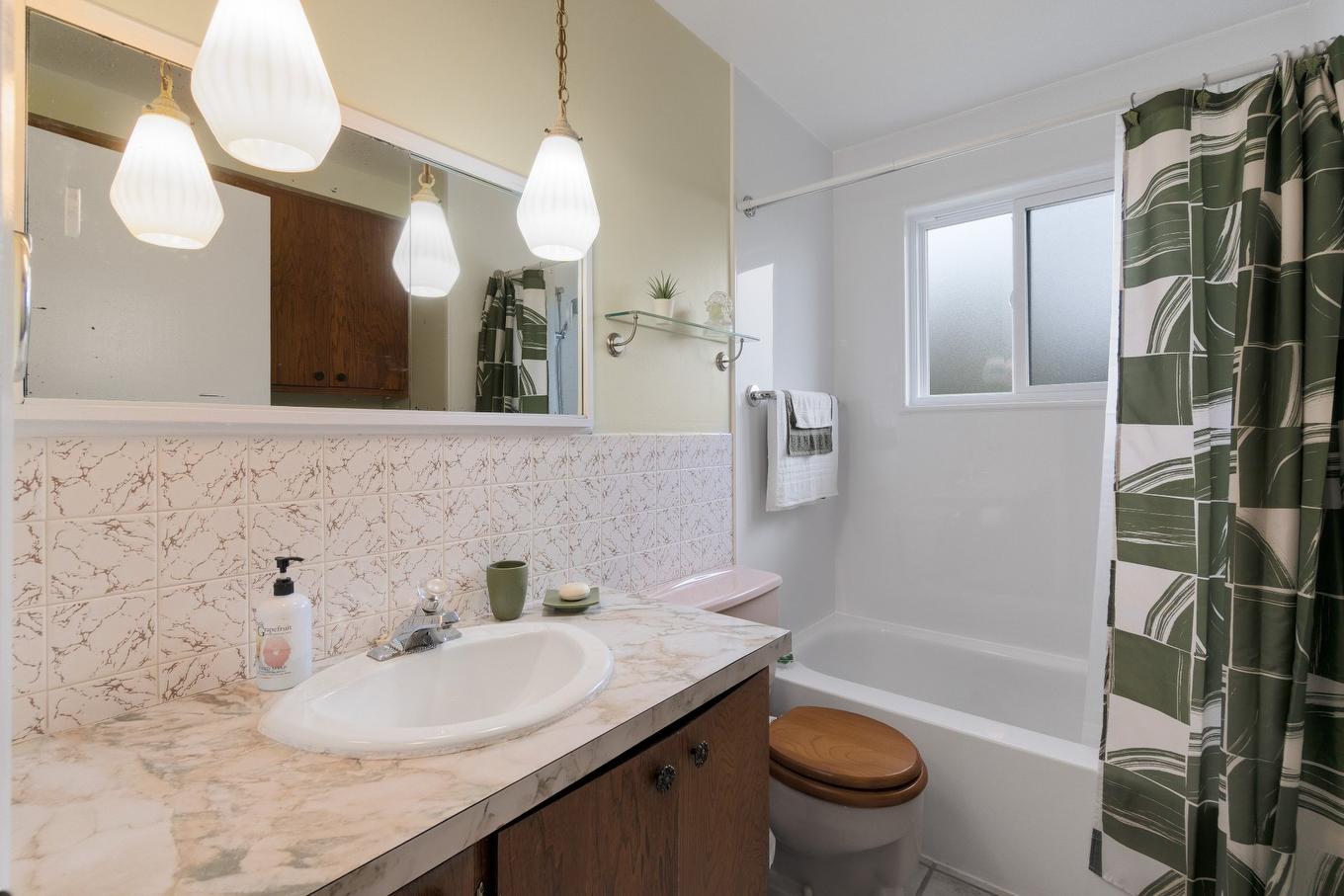 Salle de bains - 1155 Rue Langevin, Sherbrooke (Fleurimont), QC - Indoor Photo Showing Bathroom