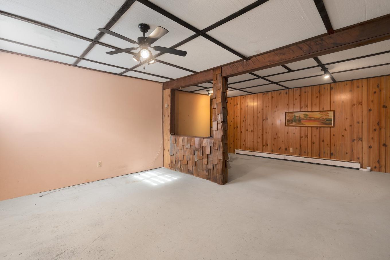 Salle familiale - 1155 Rue Langevin, Sherbrooke (Fleurimont), QC - Indoor Photo Showing Other Room