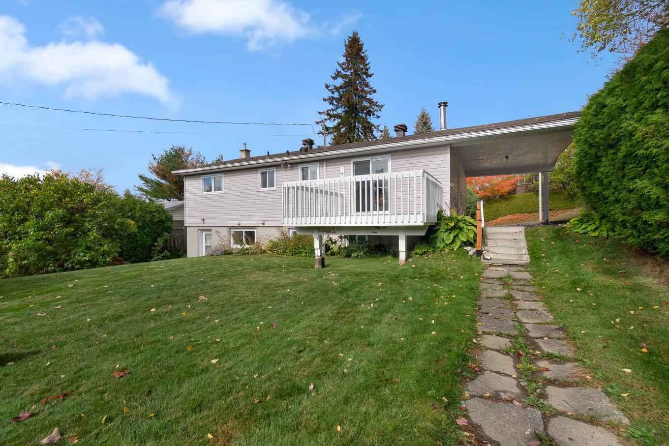 Face arrière - 1155 Rue Langevin, Sherbrooke (Fleurimont), QC - Outdoor With Deck Patio Veranda