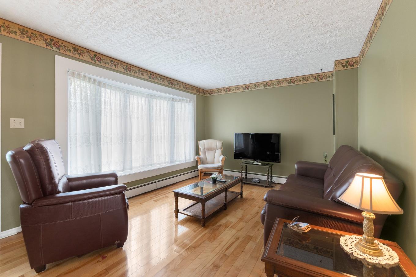 Salon - 1155 Rue Langevin, Sherbrooke (Fleurimont), QC - Indoor Photo Showing Living Room