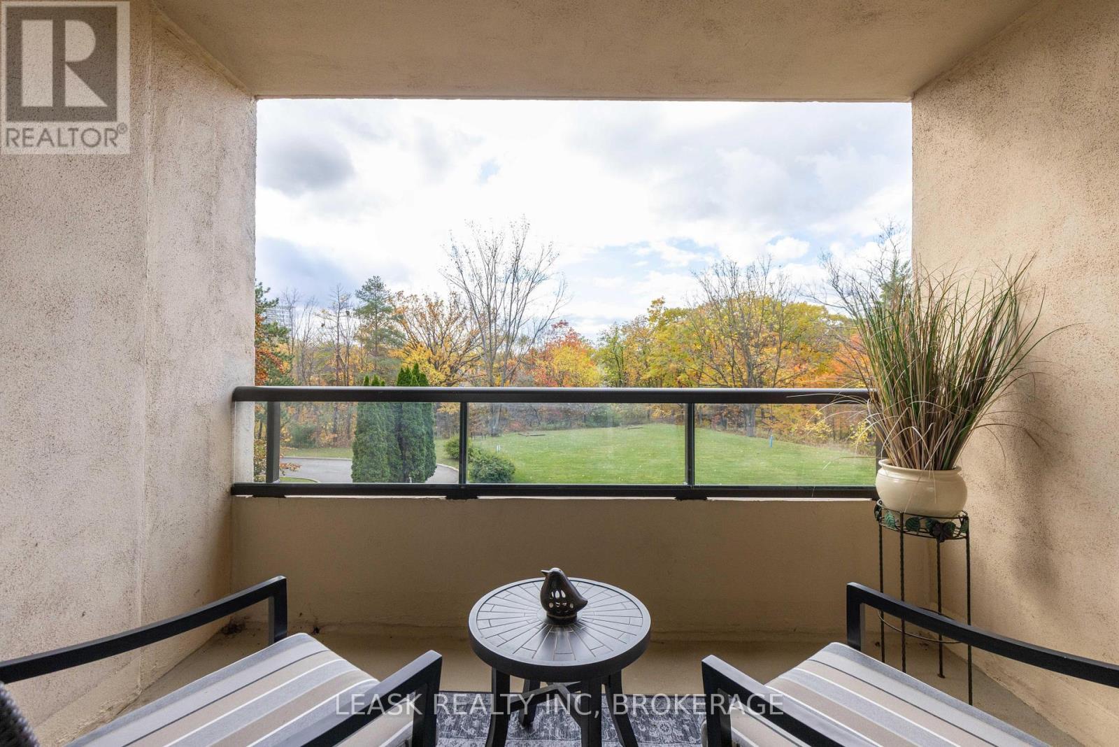 Sip morning coffee & enjoy colours of the seasons. - 303 - 3 Towering Heights Boulevard, St. Catharines (Glendale/Glenridge), ON - Outdoor With Balcony With Exterior