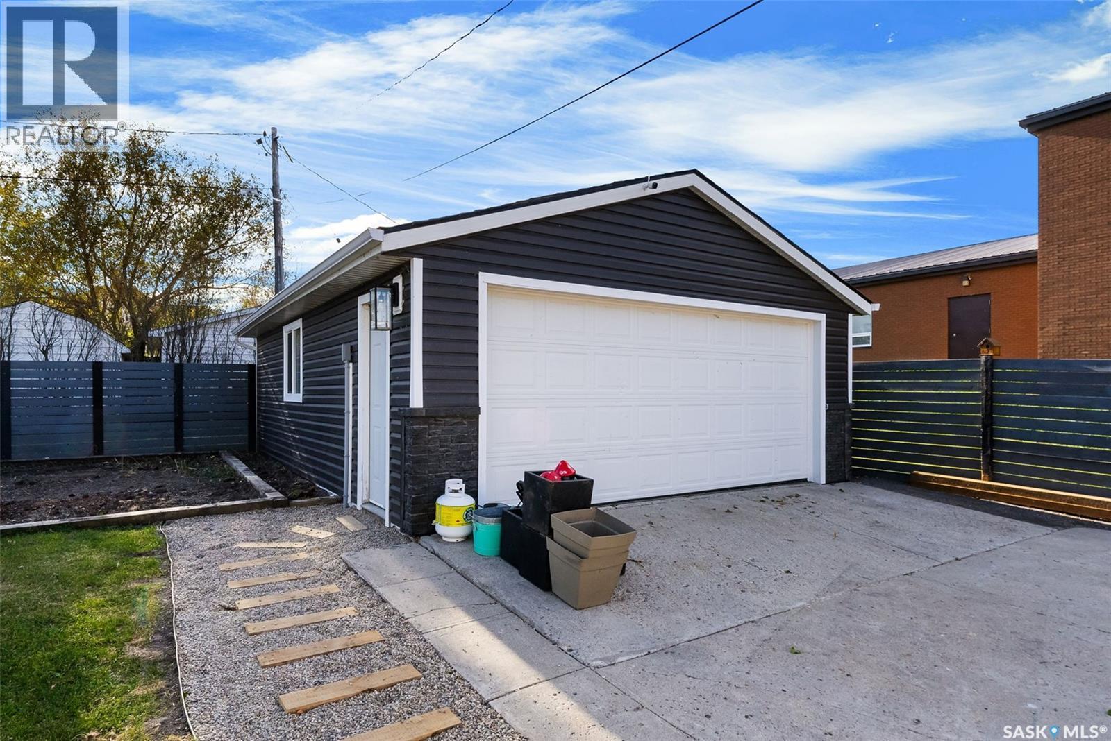 421 2Nd Avenue, Odessa, SK - Outdoor With Exterior