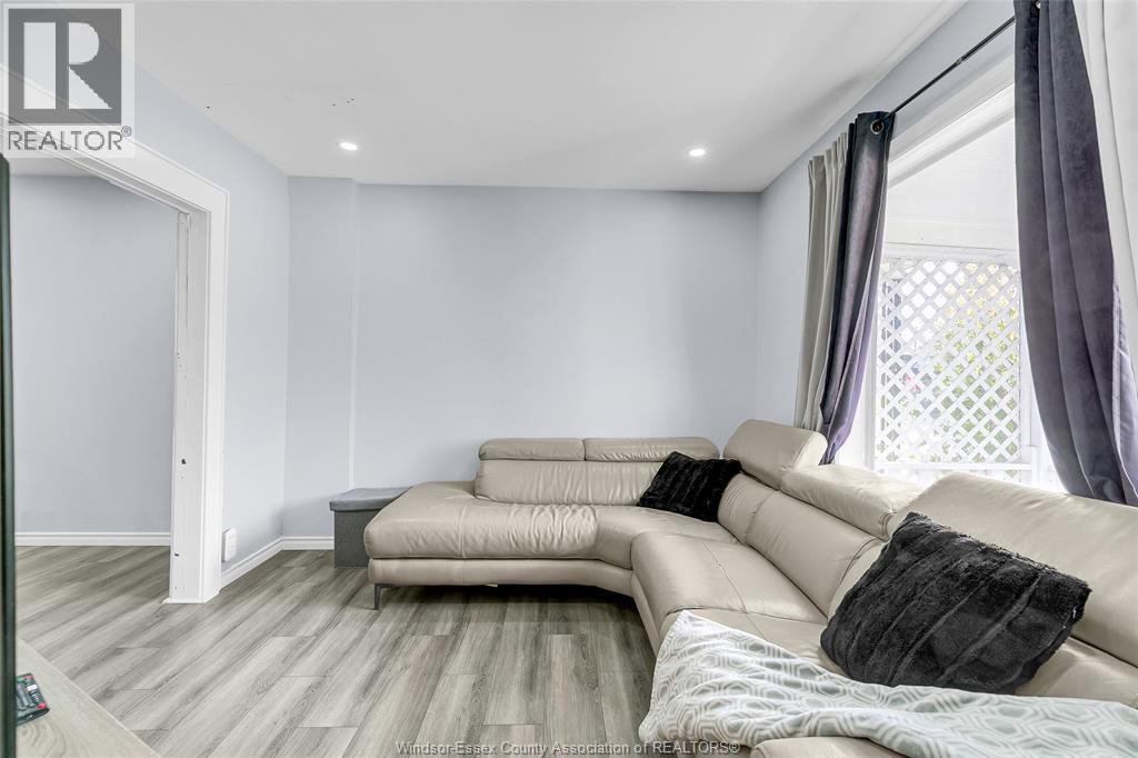 1342 Drouillard, Windsor, ON - Indoor