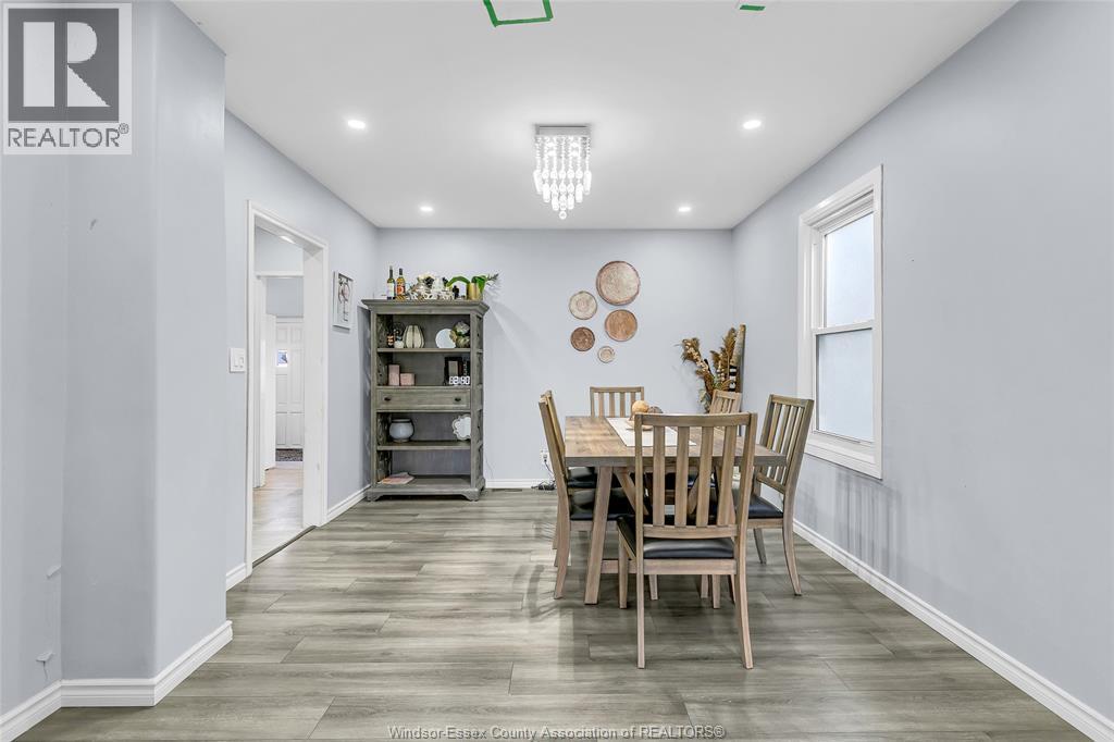 1342 Drouillard, Windsor, ON - Indoor Photo Showing Dining Room