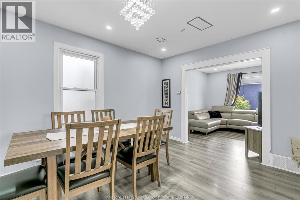 1342 Drouillard, Windsor, ON - Indoor Photo Showing Dining Room
