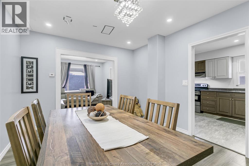 1342 Drouillard, Windsor, ON - Indoor Photo Showing Dining Room