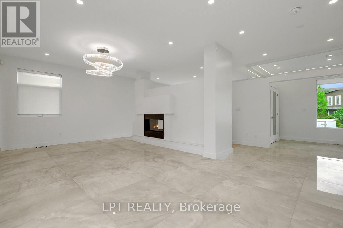 298 Crestview Road, Ottawa, ON - Indoor Photo Showing Other Room