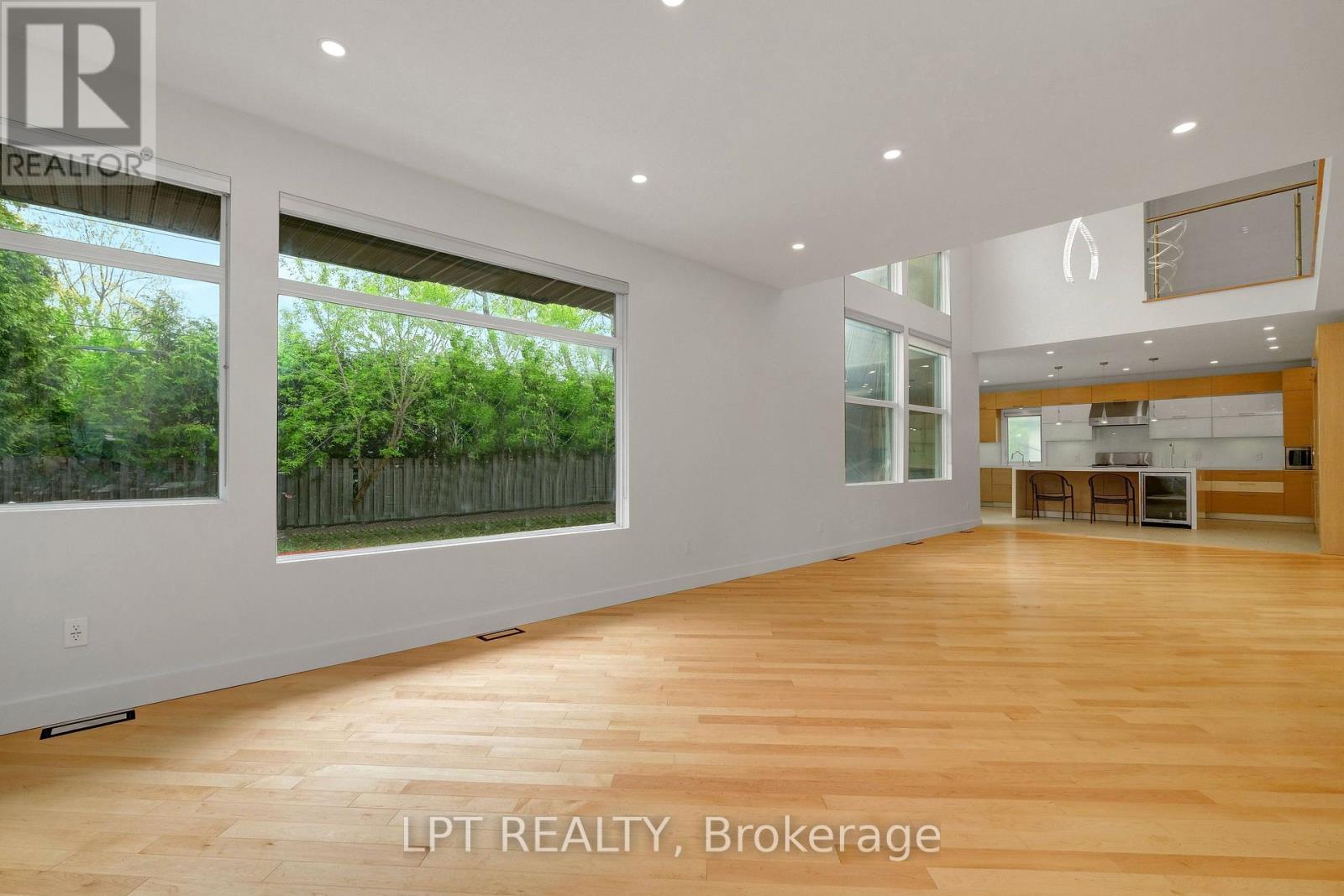 298 Crestview Road, Ottawa, ON - Indoor