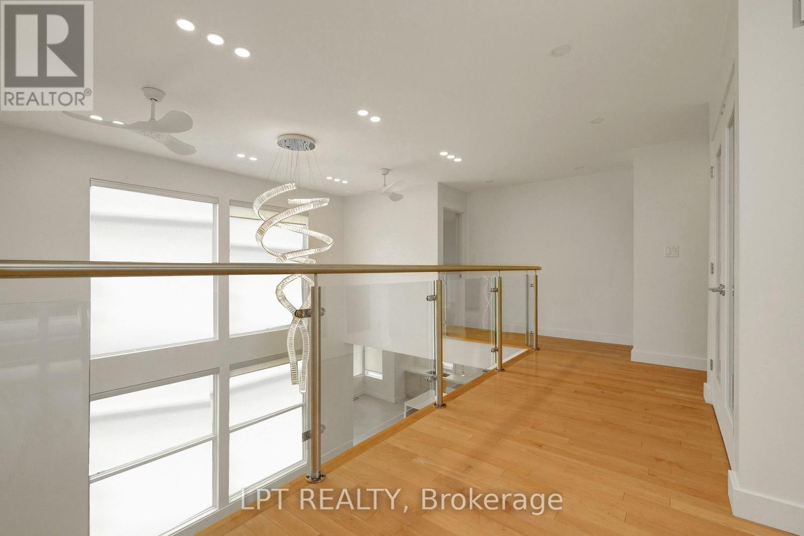 298 Crestview Road, Ottawa, ON - Indoor Photo Showing Other Room