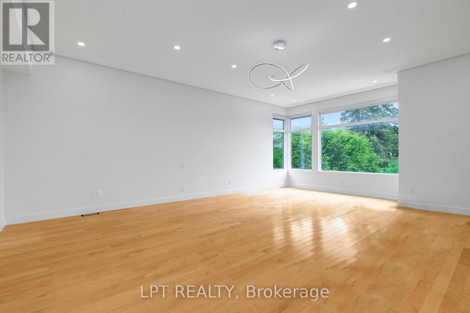 298 Crestview Road, Ottawa, ON - Indoor Photo Showing Other Room