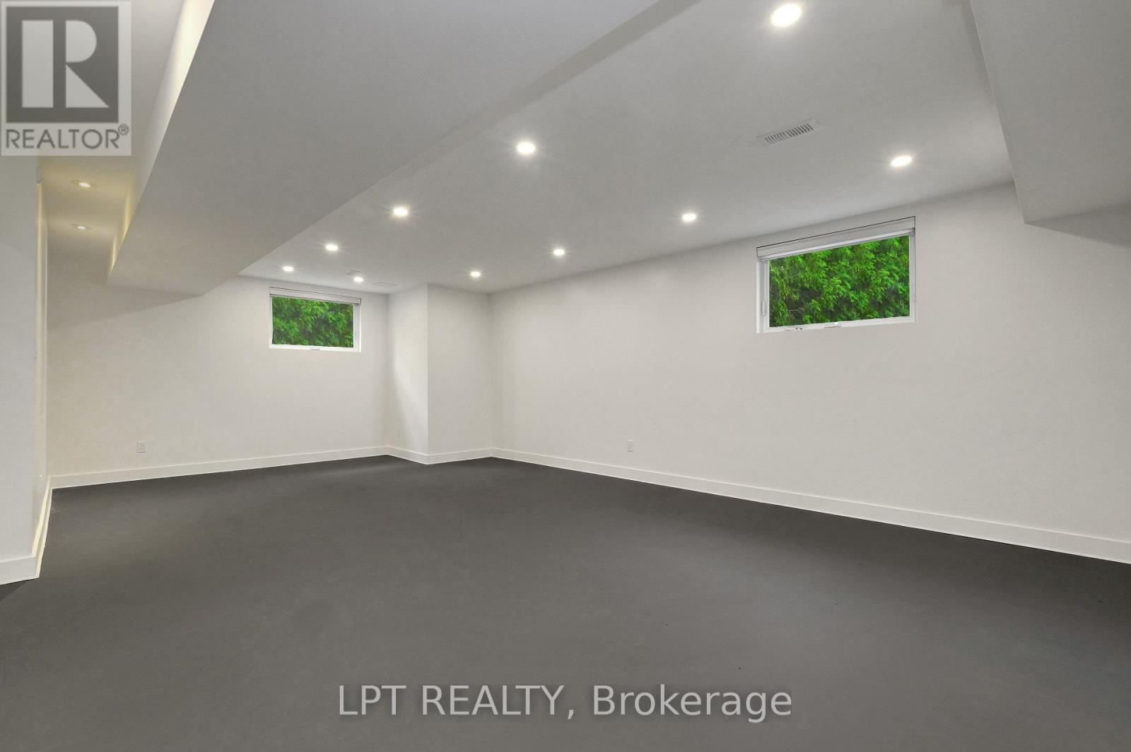 298 Crestview Road, Ottawa, ON - Indoor