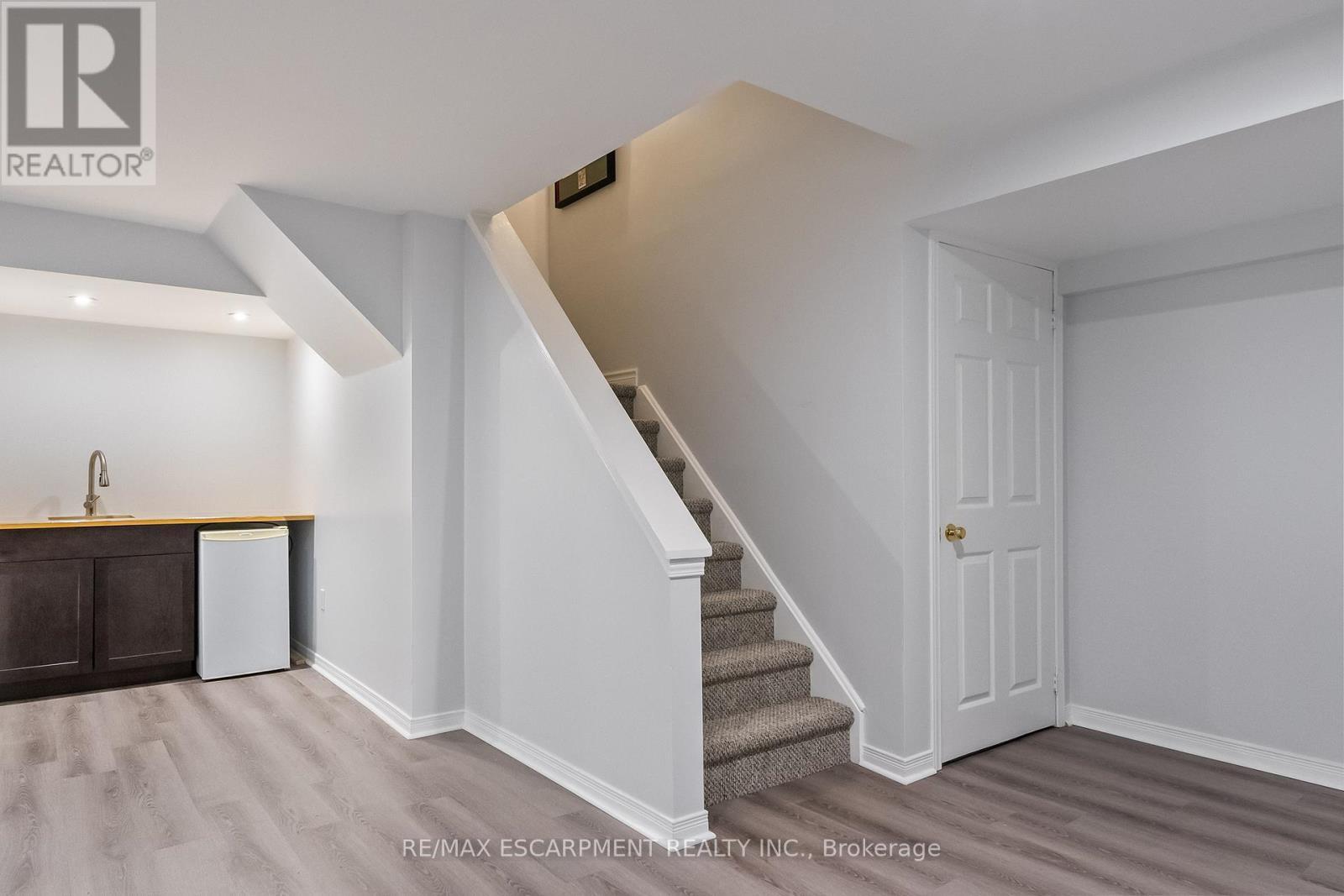 2421 Susquehanna Court, Oakville, ON - Indoor Photo Showing Other Room