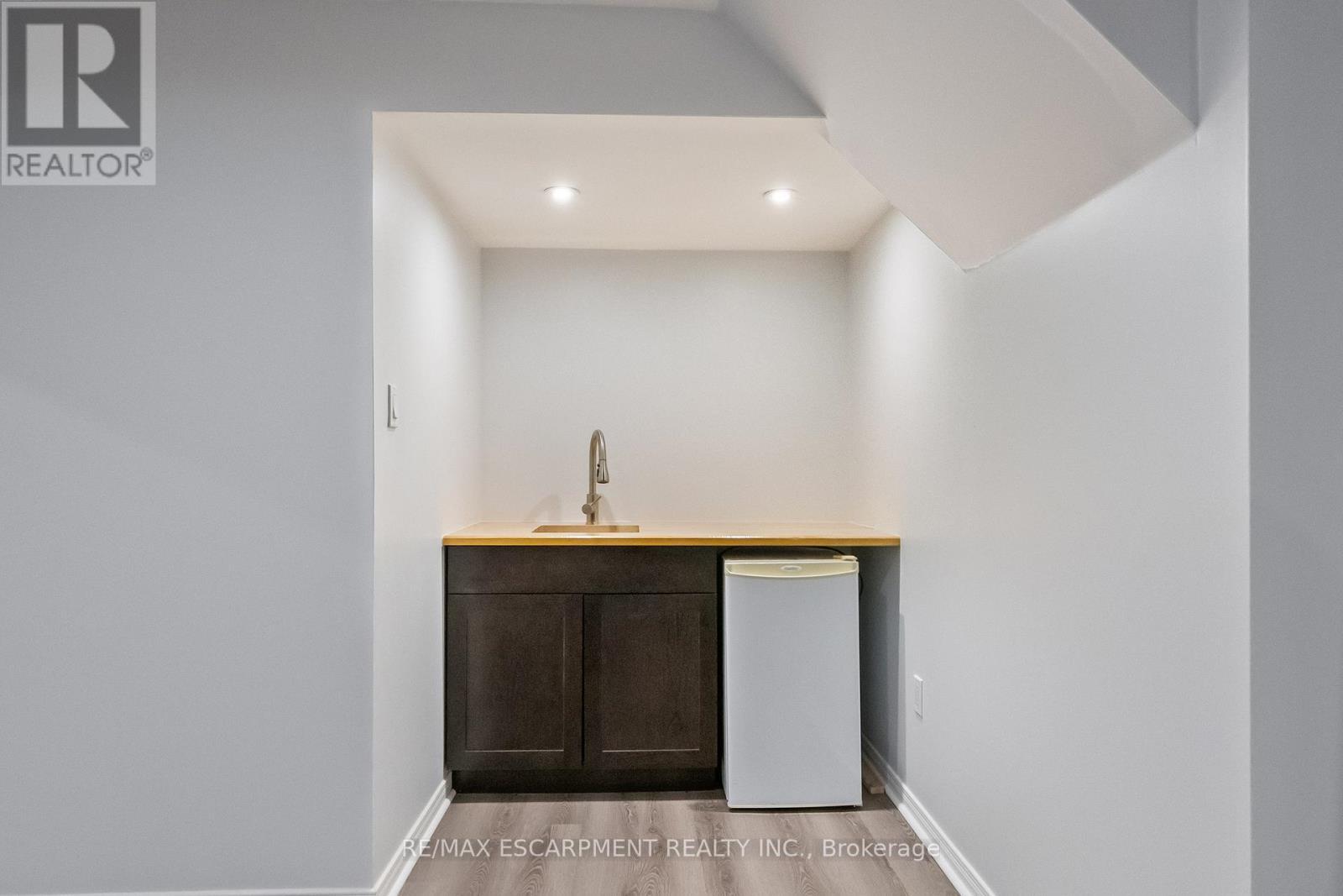 2421 Susquehanna Court, Oakville, ON - Indoor Photo Showing Other Room