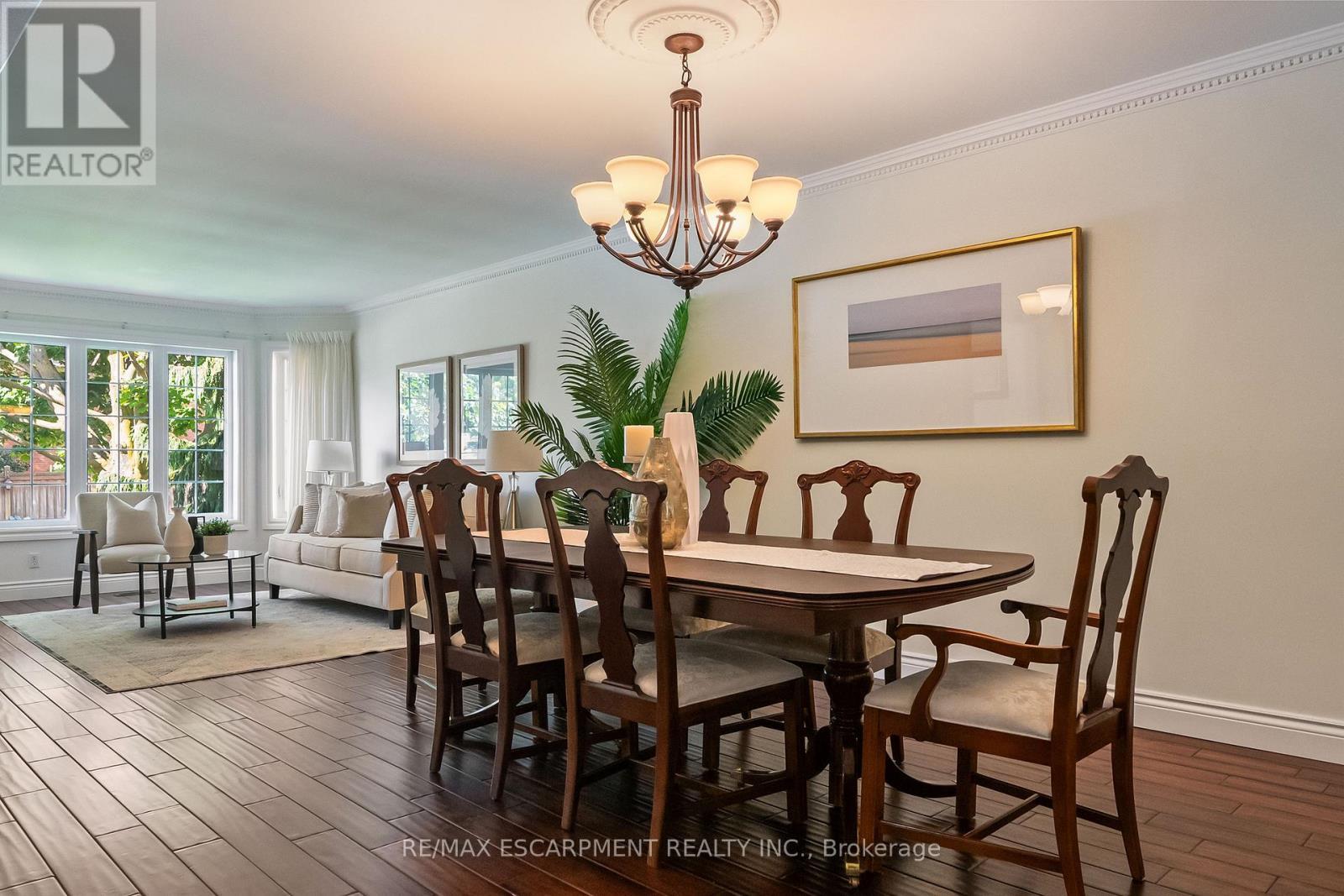 2421 Susquehanna Court, Oakville, ON - Indoor Photo Showing Dining Room