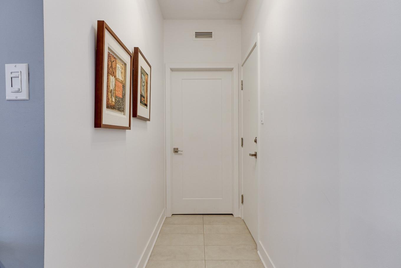 Hall d'entrée/Vestibule - 101-1195 Rue Marie-Gérin-Lajoie, Terrebonne (Terrebonne), QC - Indoor Photo Showing Other Room