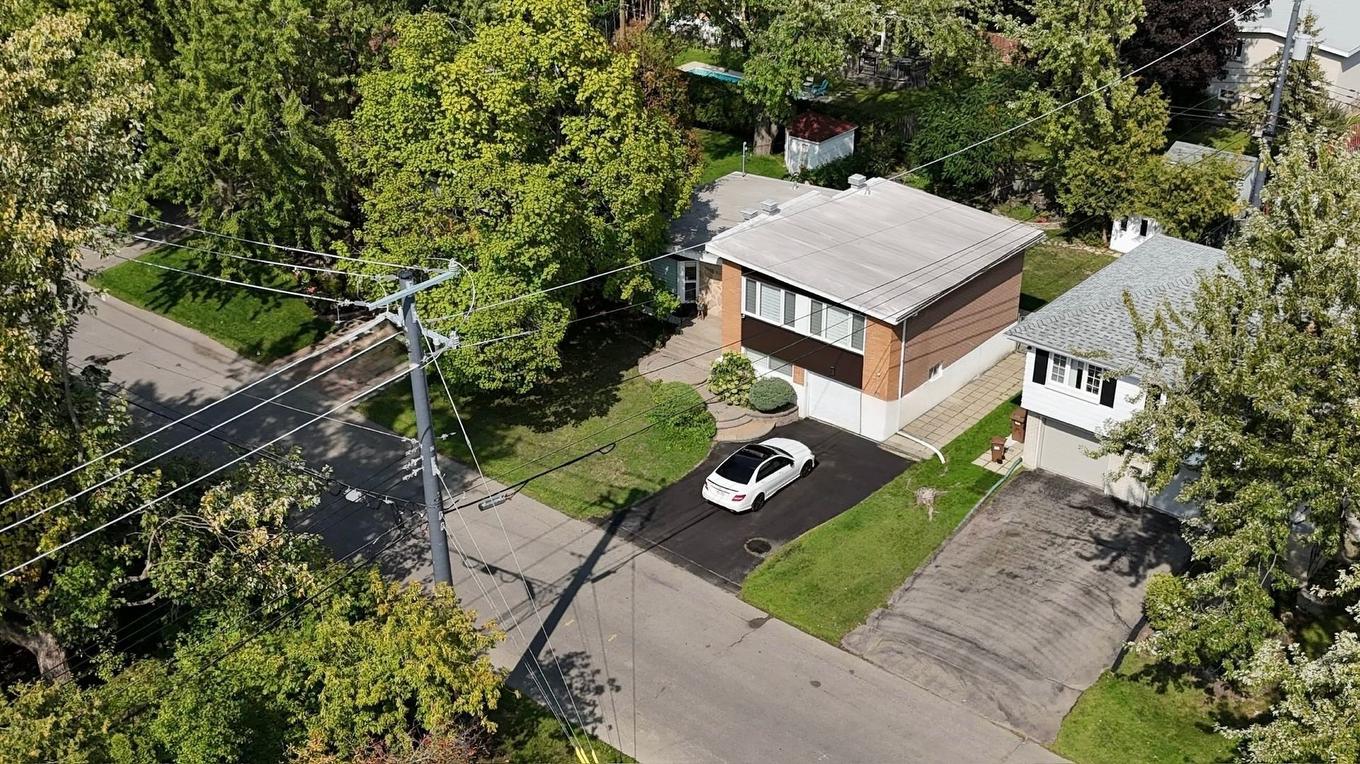 Aerial photo - 15 Rue Oslo, Dollard-Des-Ormeaux, QC - Outdoor