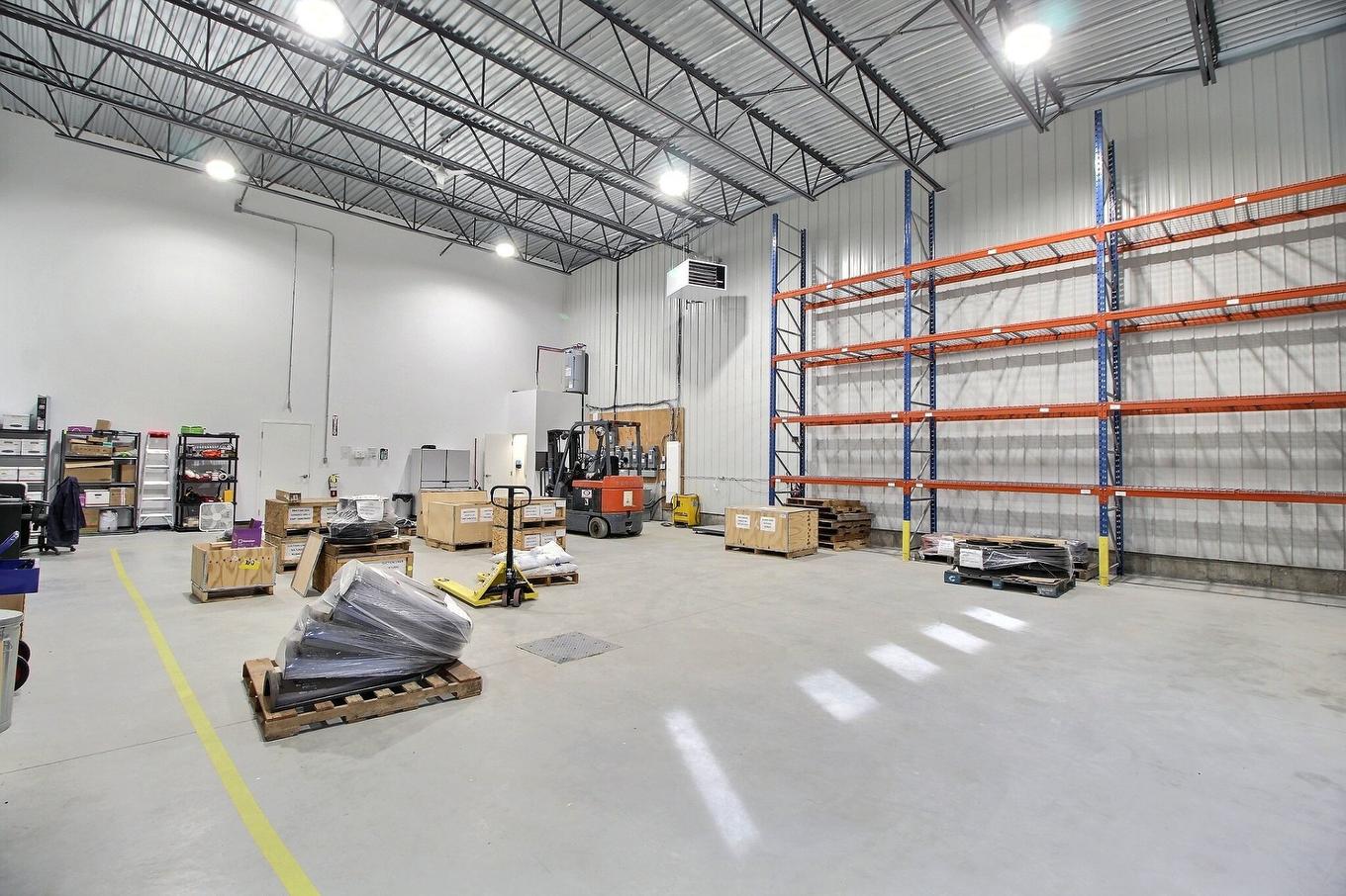 Garage - 202 Rue Georges-Dumont, Val-D'Or, QC