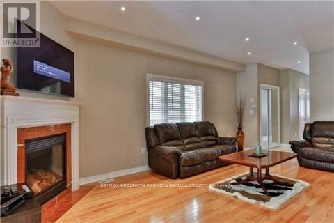 166 Chayna Crescent, Vaughan, ON - Indoor Photo Showing Living Room With Fireplace