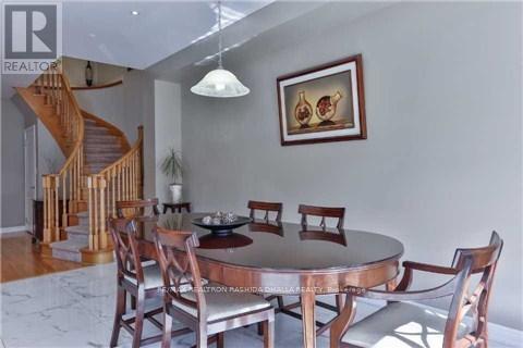 166 Chayna Crescent, Vaughan, ON - Indoor Photo Showing Dining Room