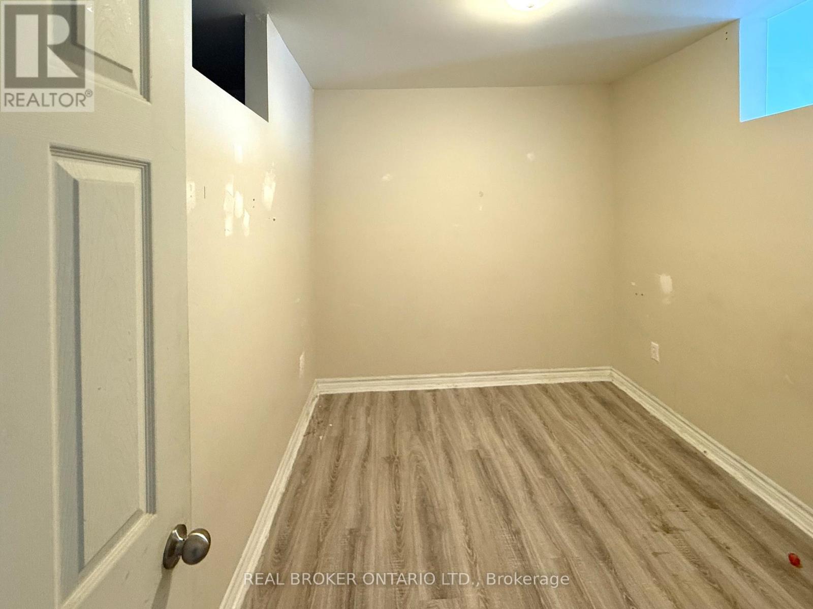 Apartment 2 bedroom - 43 Beckwith Street, Smiths Falls, ON