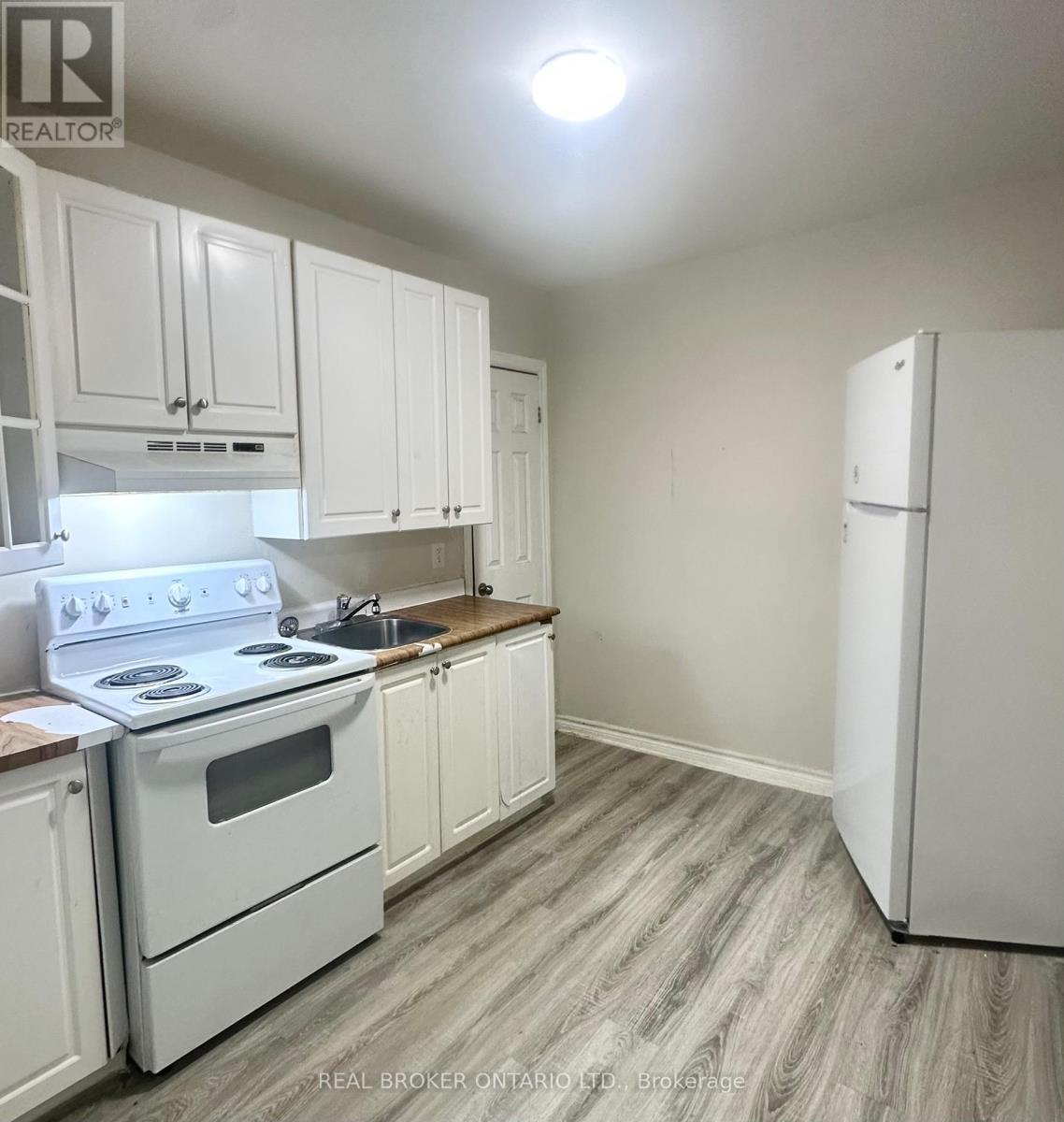 Apartment 1 Kitchen - 43 Beckwith Street, Smiths Falls, ON