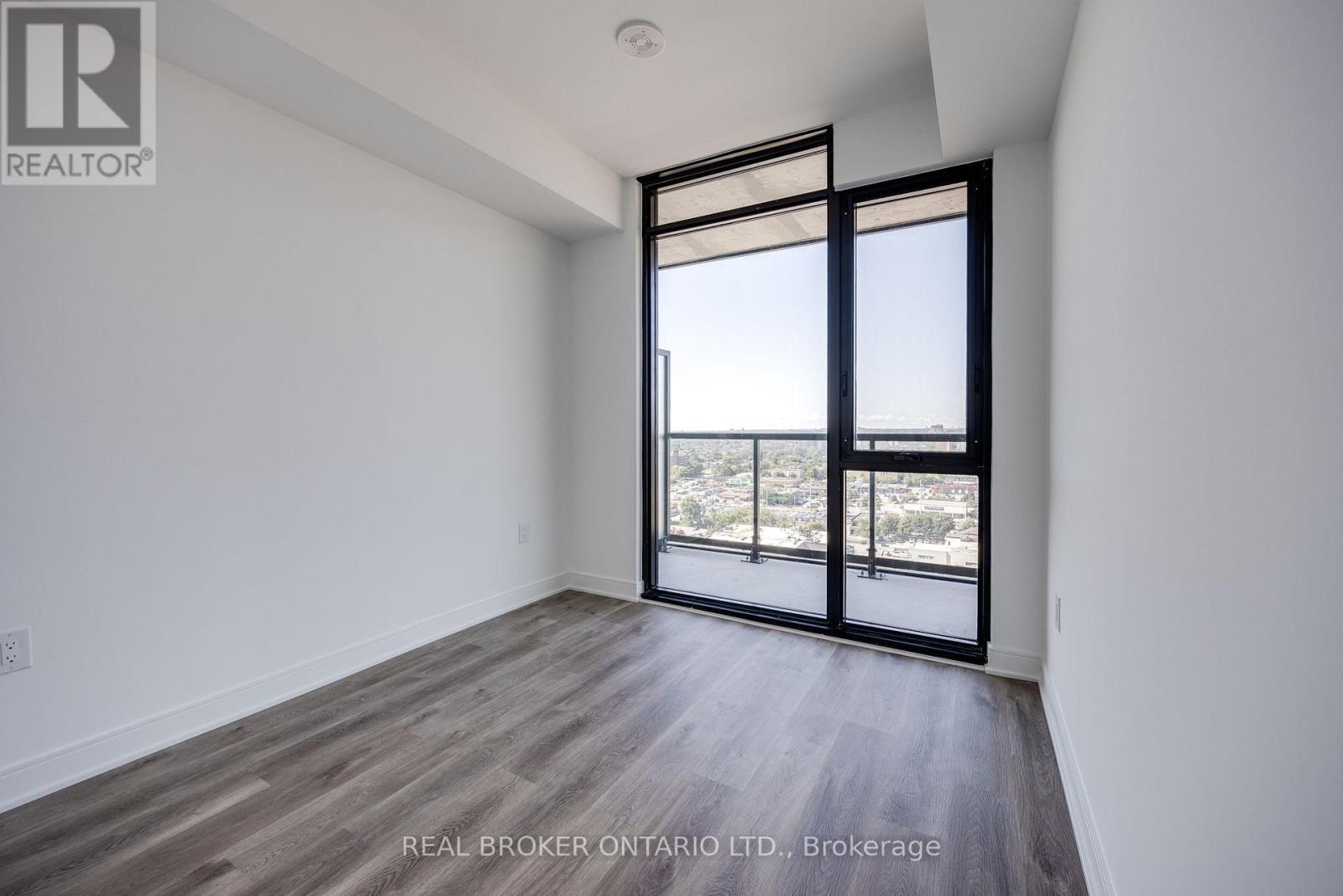 1602 - 86 Dundas Street E, Mississauga, ON - Indoor Photo Showing Other Room