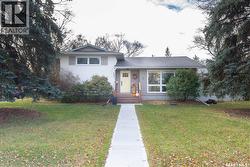 3 Dolphin BAY  Regina, SK S4S 3J7