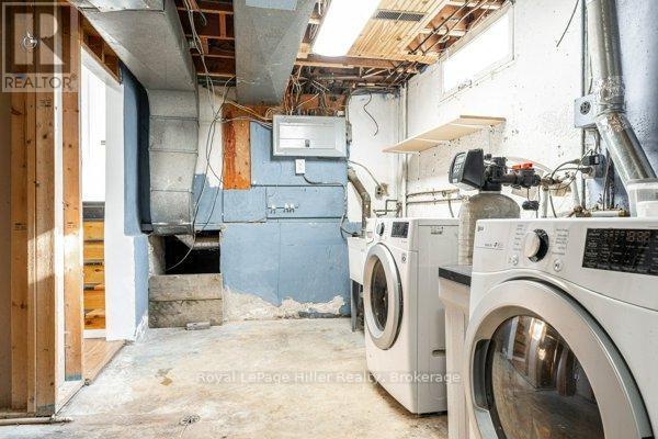 335 Britannia Street, Stratford, ON - Indoor Photo Showing Laundry Room