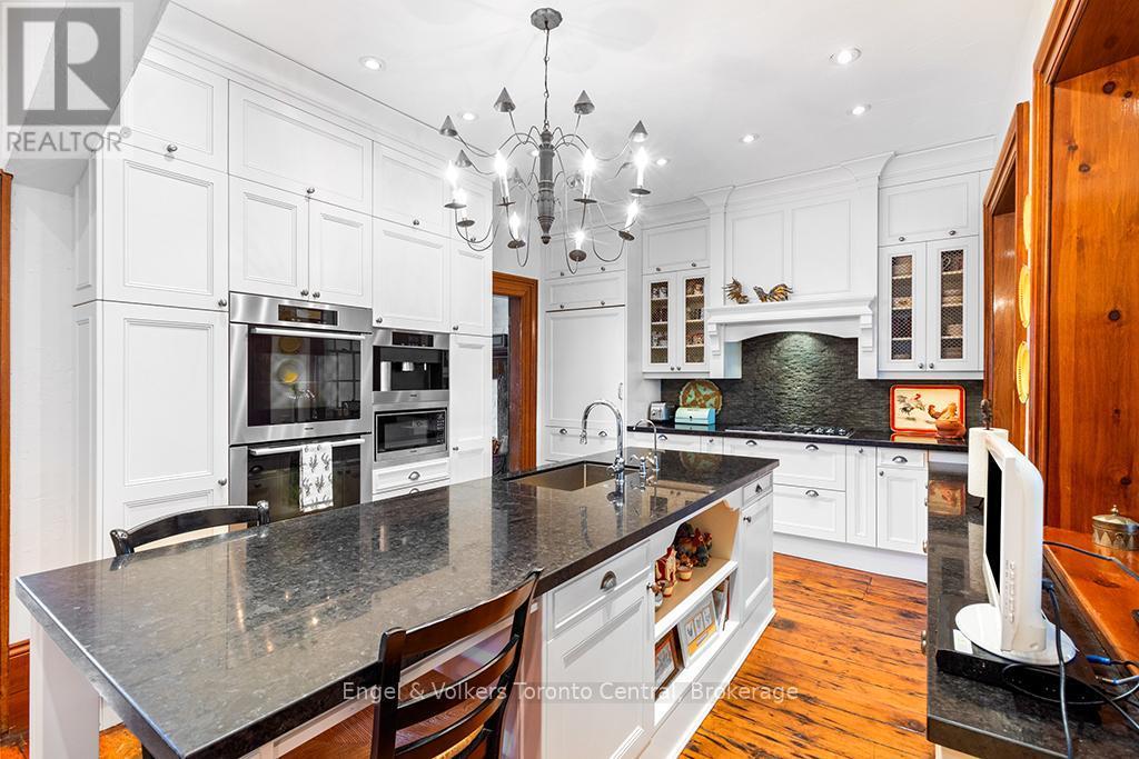 727070 Side Rd 22C Side Road W, Grey Highlands, ON - Indoor Photo Showing Kitchen With Upgraded Kitchen